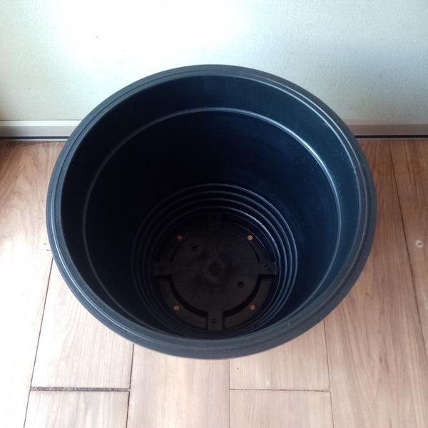 38 cm Plastic Pot