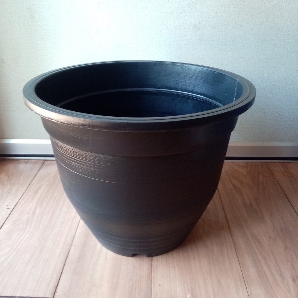 plastic plant pot with holes Bell-shaped Plastic Pot