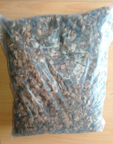 Coconut Husk Chips 2Kg - Medium Particle Size